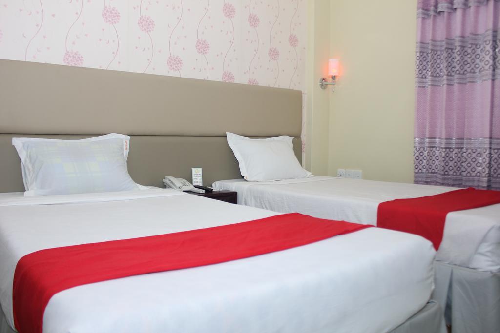 Golden Inn Chattagram Ltd Chittagong Esterno foto